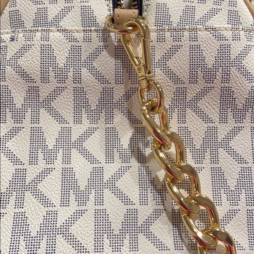 Michael Kors White and Tan Satchel - Picture 4 of 15